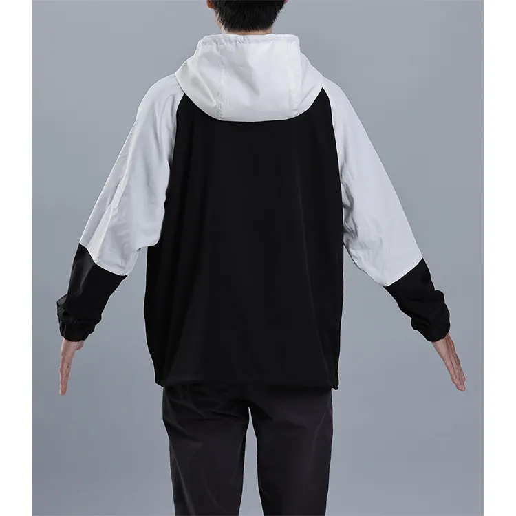 フーディーブルゾン