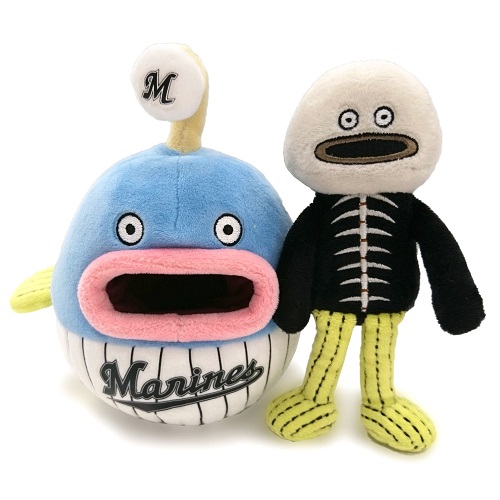 謎の魚ぬいぐるみ