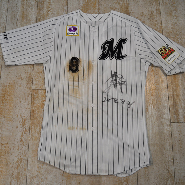 #8中村ユニフォーム1