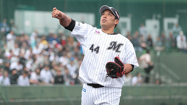 サインボール投げ入れ