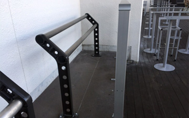 セブン-イレブンスタンドデッキ立見席