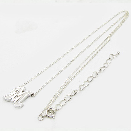 レディースMイニシャル ネックレス③