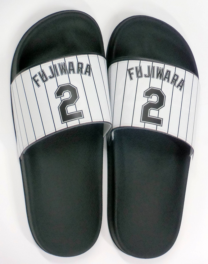 シャワーサンダル①