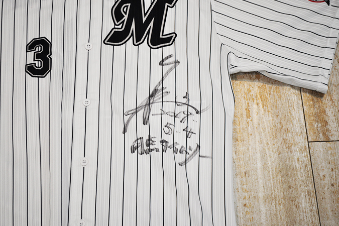 ヒーローユニフォーム 角中②