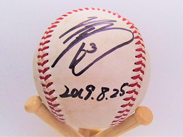 #63種市投手ヒーロー試合球