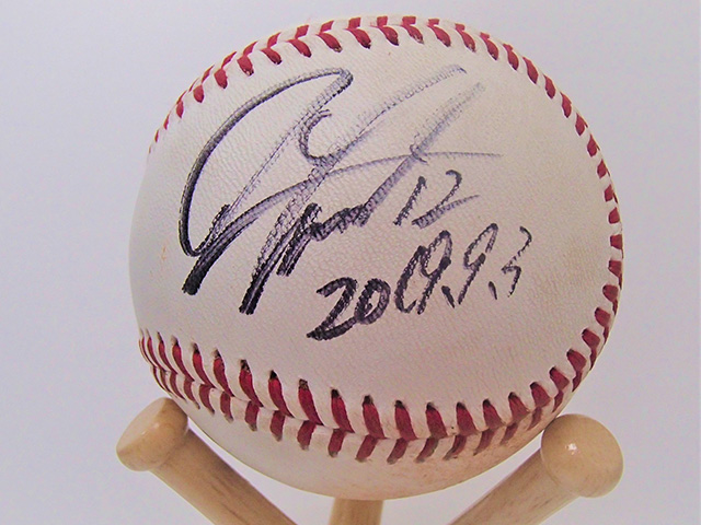 #12石川投手ヒーロー試合球