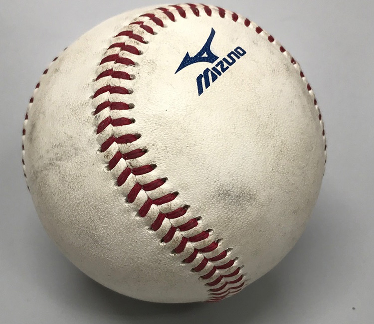 NPB試合使用球