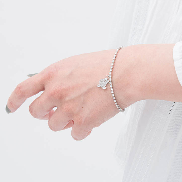 Mイニシャル・スワロフスキーブレス