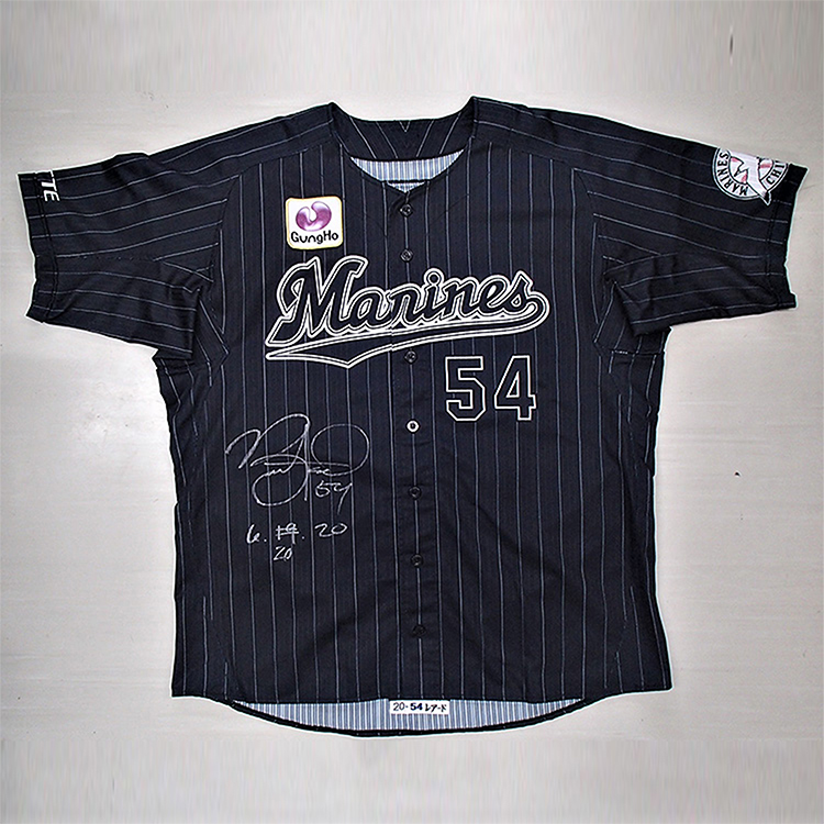 ヒーローユニホーム(ビジター)#54レアード(2020.6.20)