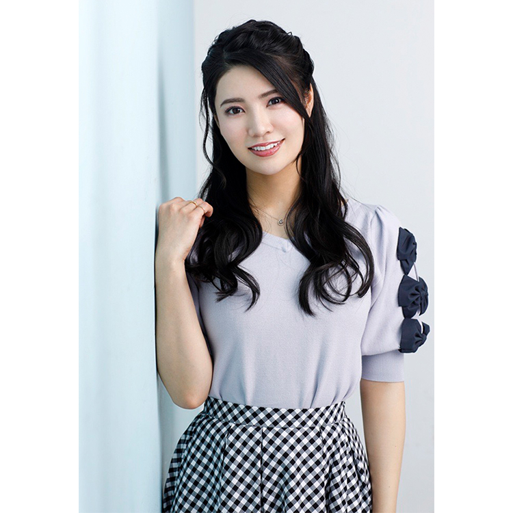 倉持明日香さん