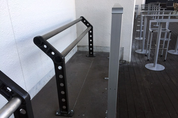 立ち見エリア自由席