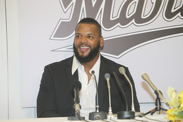 ペーニャ選手入団会見