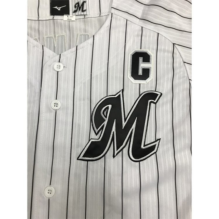 キャプテンマーク付きユニフォーム