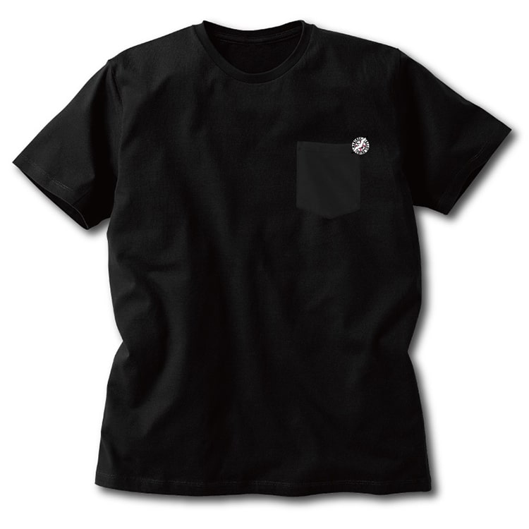 ポケット付きTシャツ