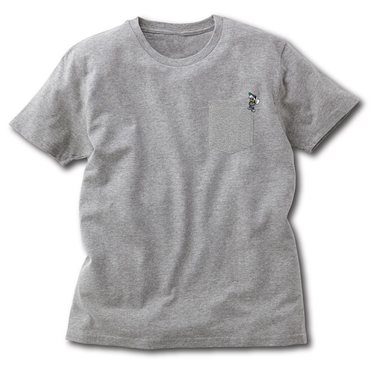 ポケット付きTシャツ