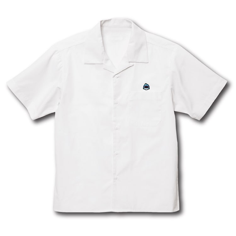 オープンカラーシャツ