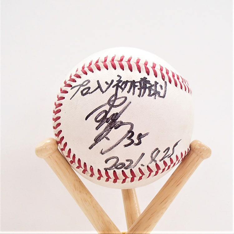 ヒーロー試合球#35鈴木(2021.4.25)「プロ入り初勝利!!」