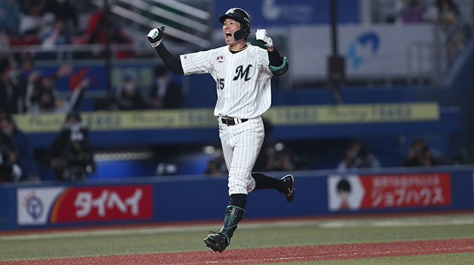 岡選手が2021年3、4月度「スカパー！サヨナラ賞」受賞!! - 千葉
