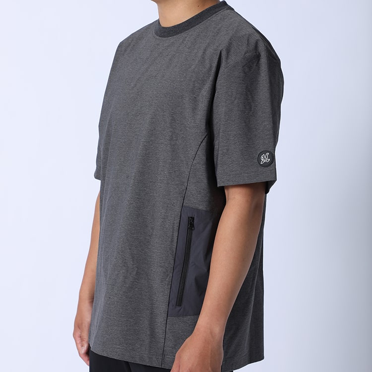 ZIP付きストレッチTシャツ