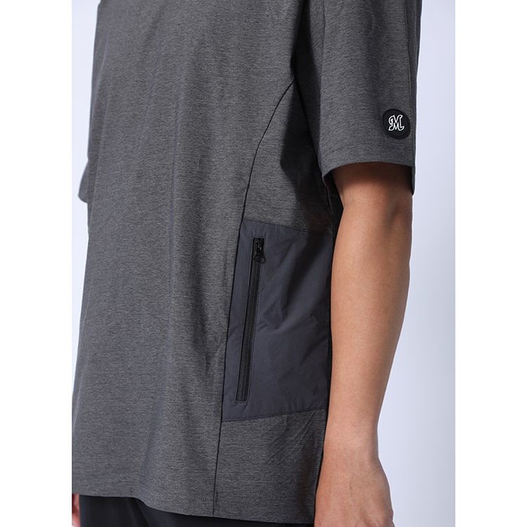 ZIP付きストレッチTシャツ