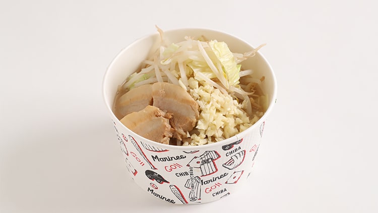 東京野菜たっぷり背脂ニンニクラーメン