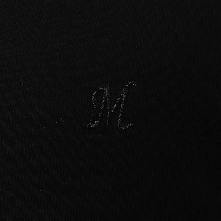 Mロゴ刺繡カラーTシャツ