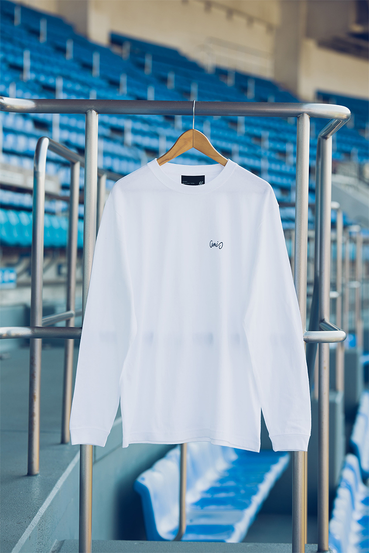 胸プリント長袖Ｔシャツ