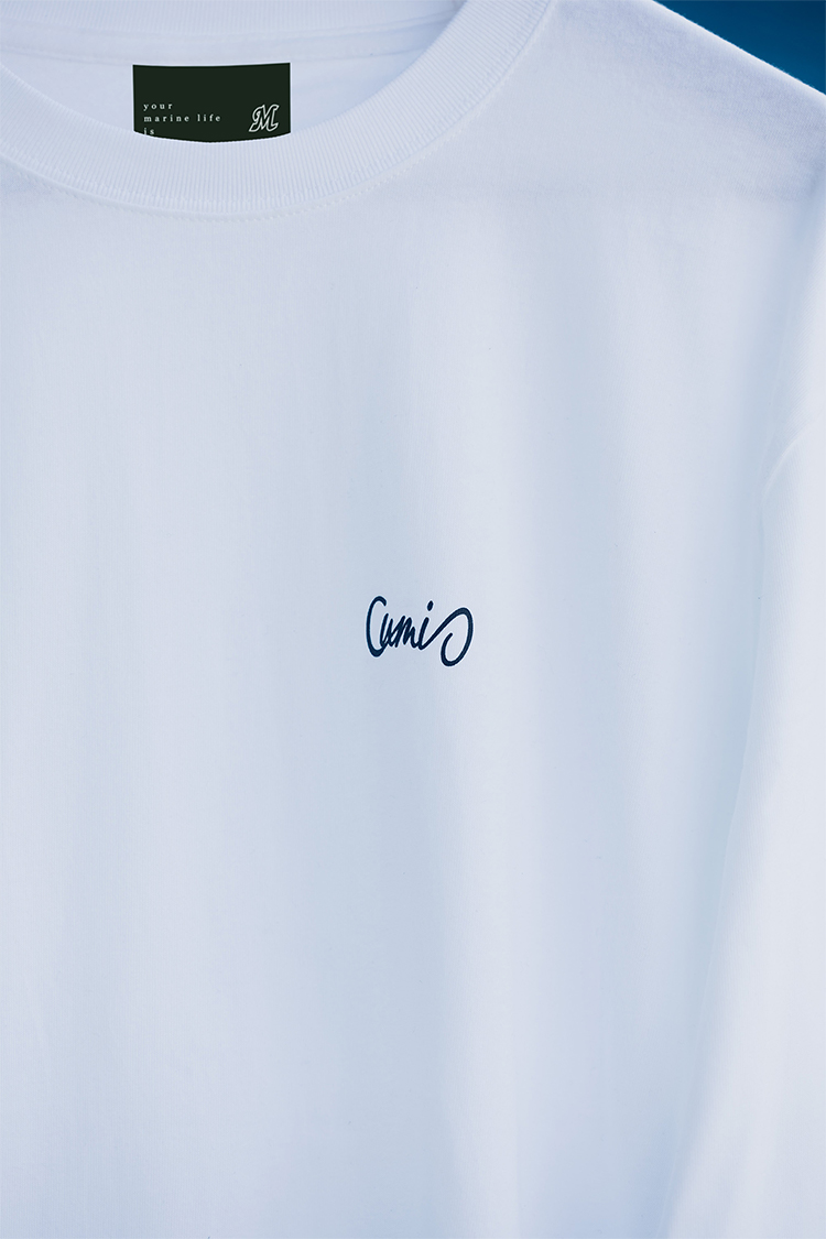 胸プリント長袖Ｔシャツ