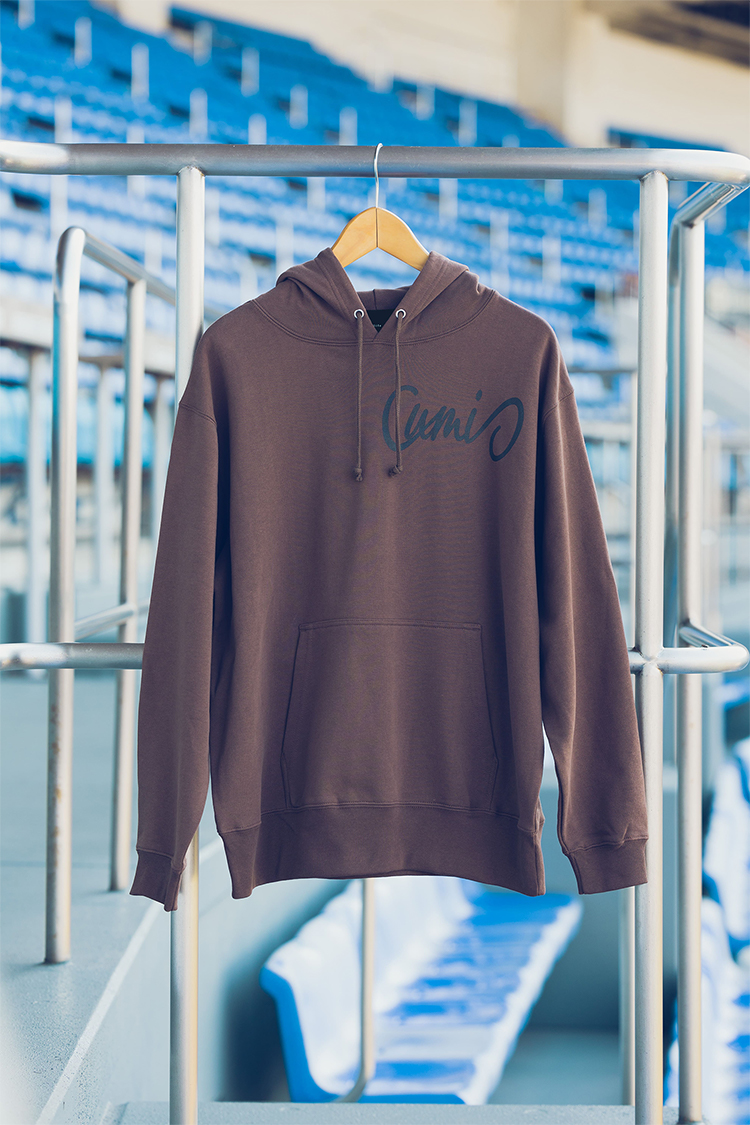 FRONTプリントパーカー