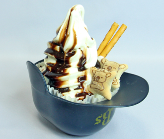 オリックスヘルメットパフェ