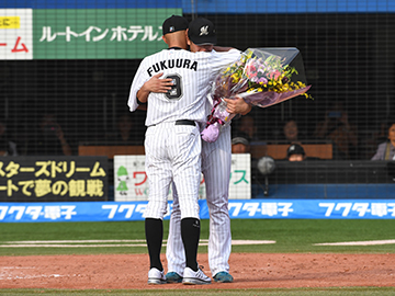 千葉ロッテマリーンズ サブロー選手引退試合特別ユニフォーム