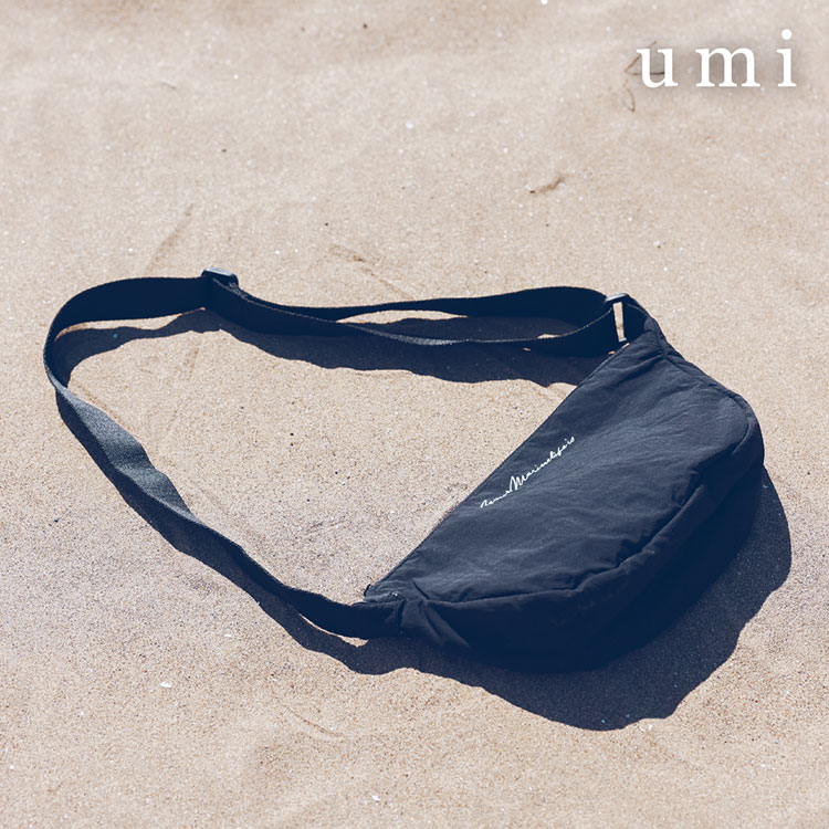 ラウンドミニショルダーバッグ ブラック