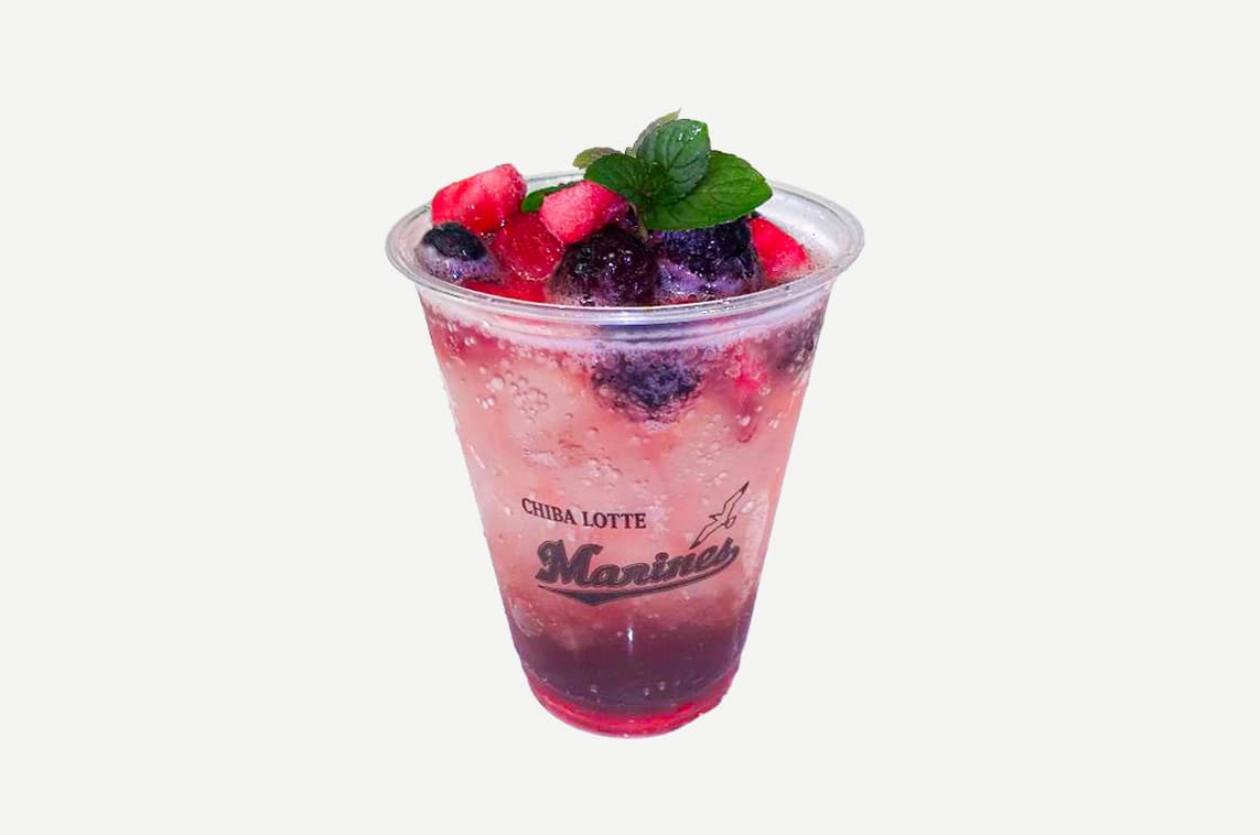 慎吾の果肉たっぷりベリーベリーグレープソーダ(ソフトドリンク)