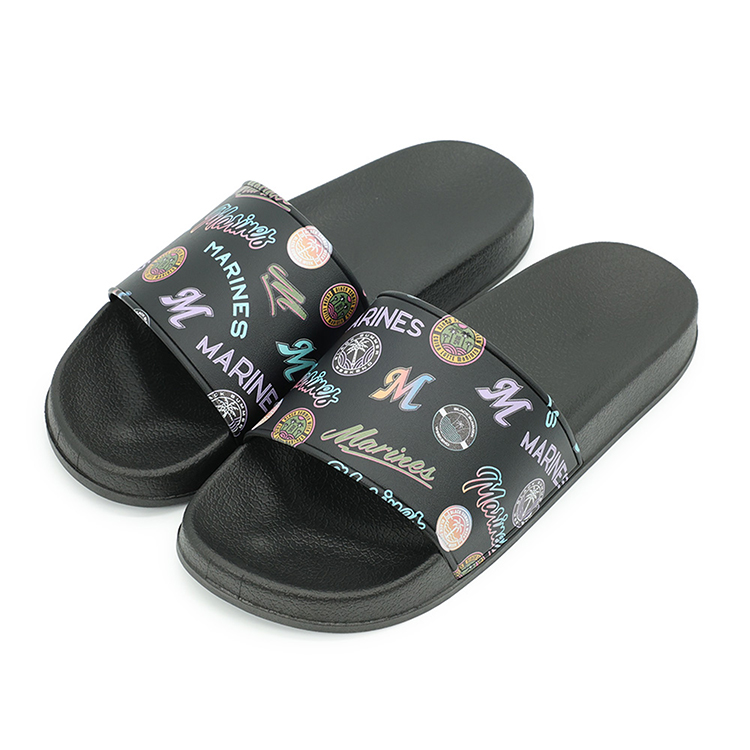 シャワーサンダル