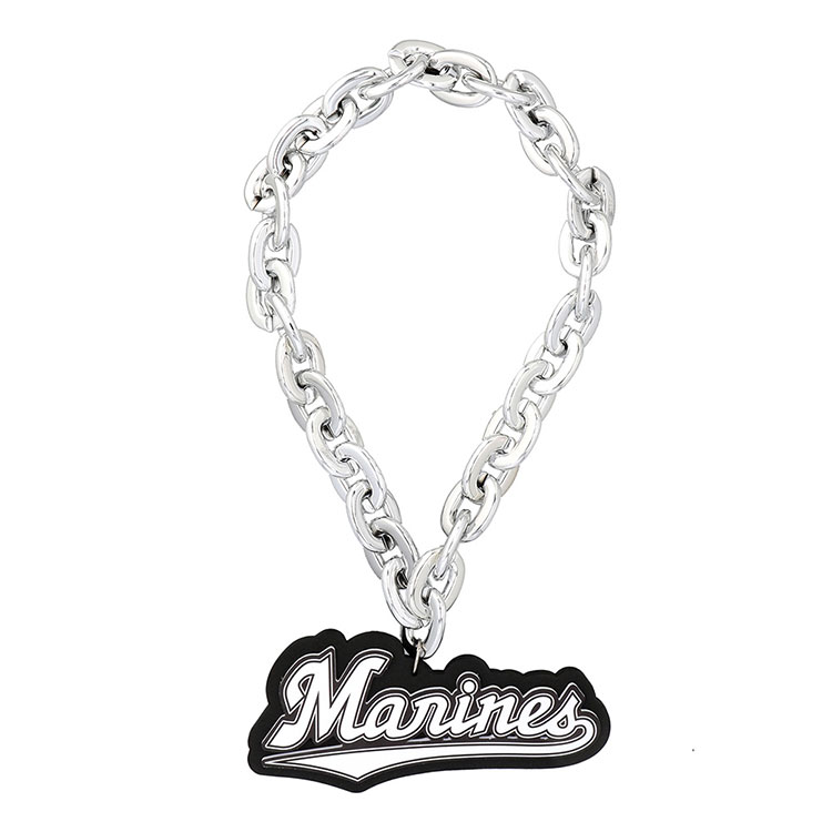 ビッグチェーンネックレス