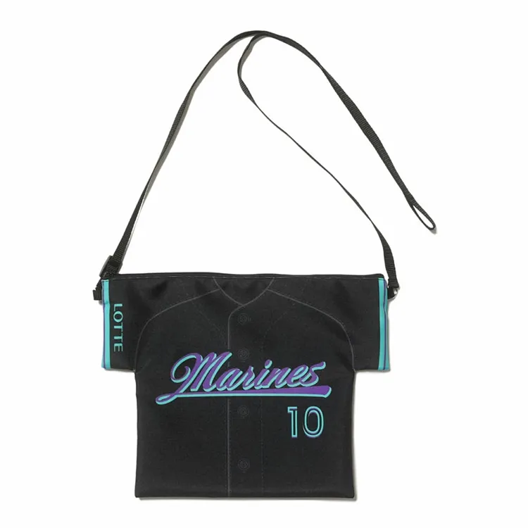 ユニホーム型サコッシュ