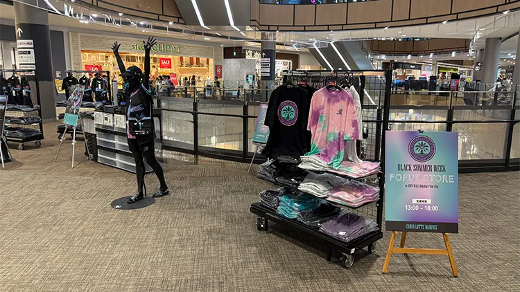 韓国ロッテワールド　イーブイシリーズ　ピンバッジ 4個セット 韓国ロッテワールド イーブイシリーズ ピンバッジ 4個セット
