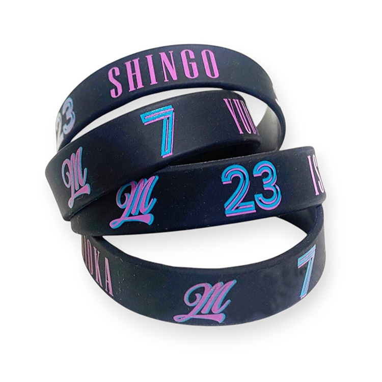 イチロー 限定2500 シリアルナンバー入り ピンズ セット 7/11(金)新商品販売情報 - 千葉ロッテマリーンズ